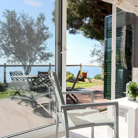 Апартаменти Amazing Loft With Coast Views And Swimming Pools